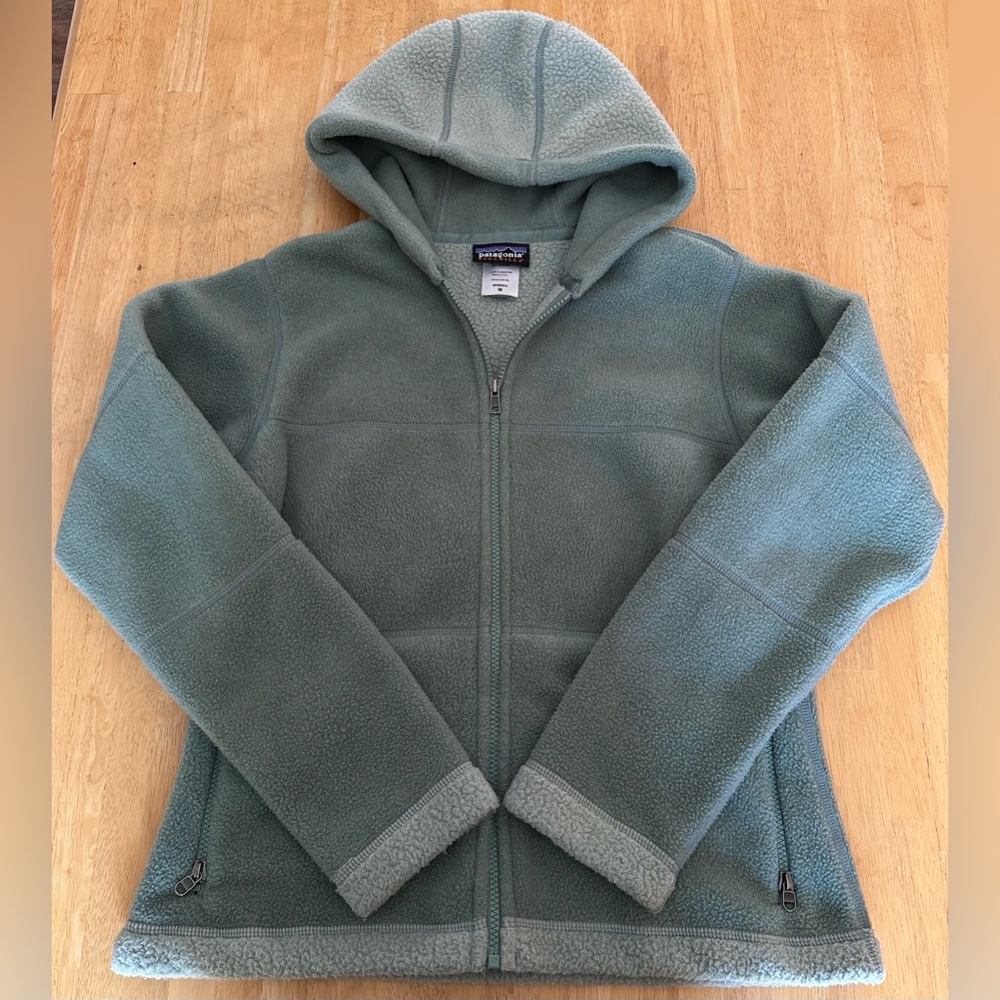 Patagonia Woman’s Med Synchilla Fleece Jacket Full Zip Up Blue Pockets Used/Mint